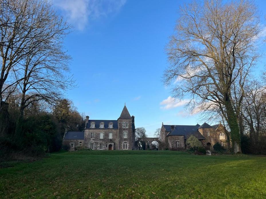 Chateau Ville Voisin Augan Exterior photo